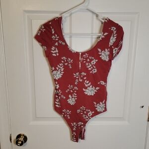 Guess M Bodysuit in Red with Floral Pattern